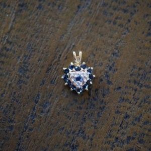 10k Floral Heart Design